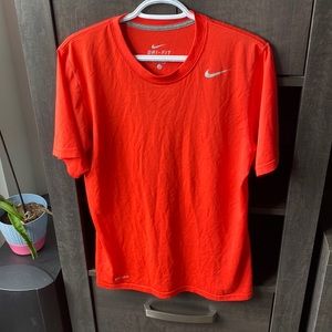 Nike T-shirt